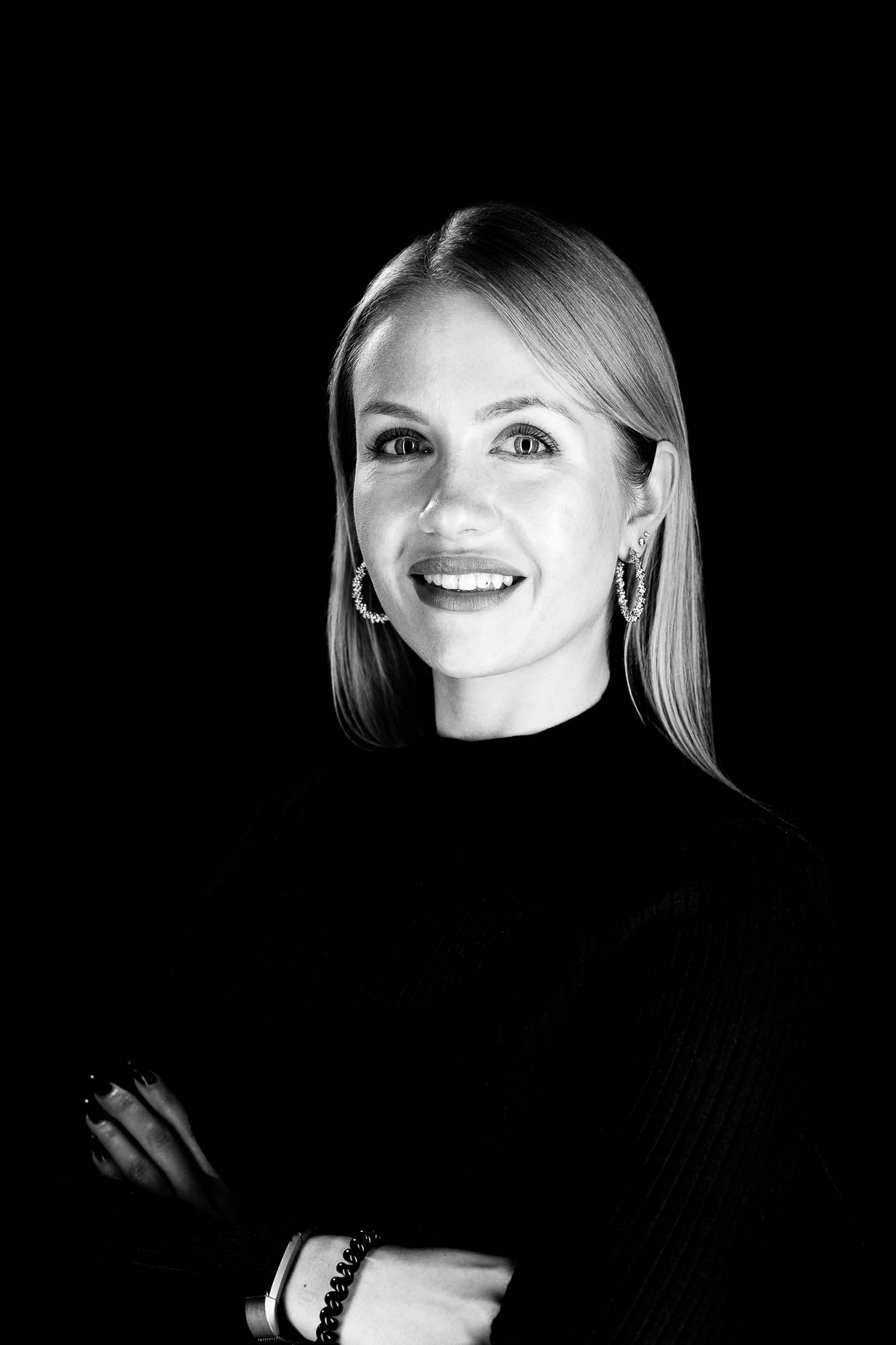 Export x3 Headshot  06630 Dez 01 2019 Bearbeitet Headshots 2019  Miro Nicole Nadine